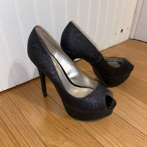 Black platform sparkle heels very good condition